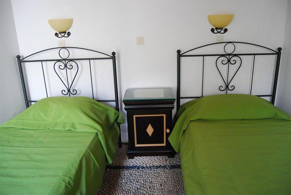 Erato Apartments Líndos Екстериор снимка